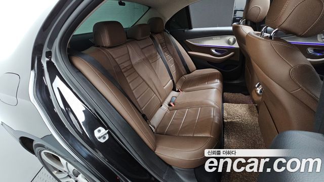Mercedes-Benz E-Class E300 Avantgarde