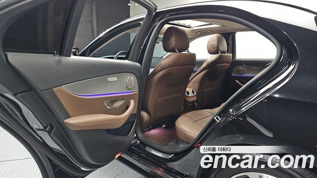 Mercedes-Benz E-Class E300 Avantgarde