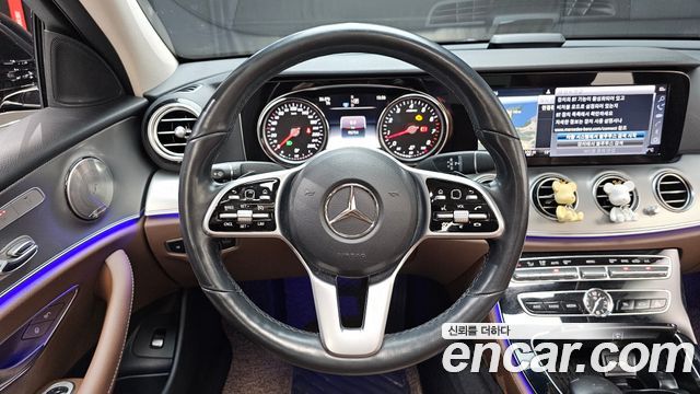Mercedes-Benz E-Class E300 Avantgarde