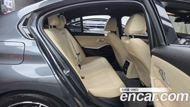BMW 3-Series 320i M Sport