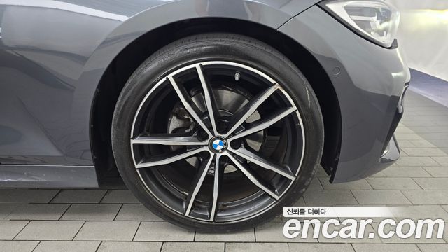 BMW 3-Series 320i M Sport