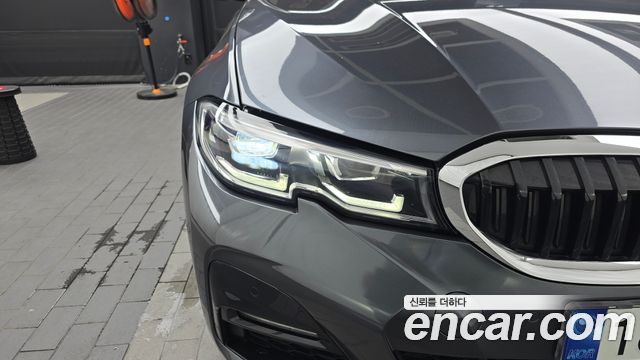 BMW 3-Series 320i M Sport