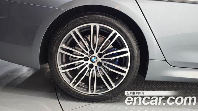 BMW 5-Series 530i M Sport Package Plus