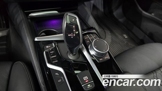 BMW 5-Series 530i M Sport Package Plus