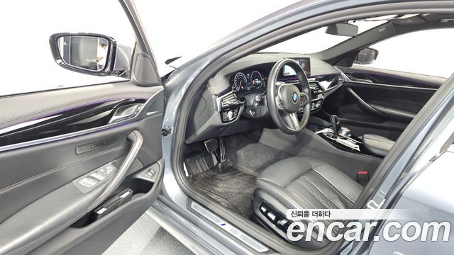 BMW 5-Series 530i M Sport Package Plus