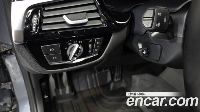 BMW 5-Series 530i M Sport Package Plus