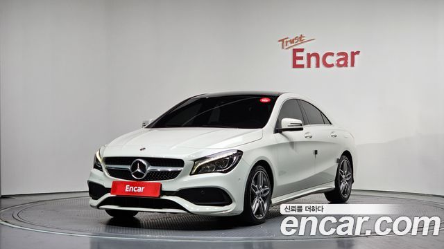 Mercedes-Benz CLA-Class CLA220 AMG Line