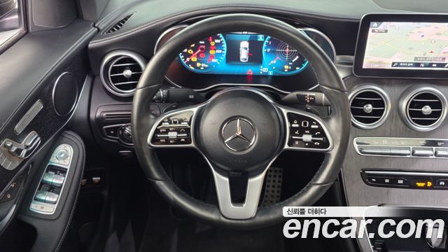 Mercedes-Benz GLC-Class GLC300e 4MATIC Coupe