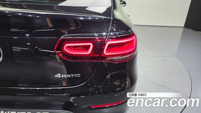 Mercedes-Benz GLC-Class GLC300e 4MATIC Coupe