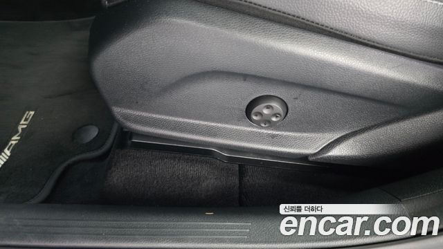 Mercedes-Benz GLC-Class GLC300e 4MATIC Coupe