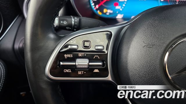 Mercedes-Benz GLC-Class GLC300e 4MATIC Coupe