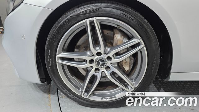 Mercedes-Benz E-Class E300 AMG Line