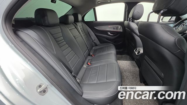 Mercedes-Benz E-Class E300 AMG Line