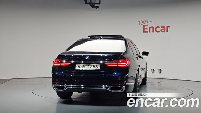 BMW 7-Series 750Li xDrive Vision 100 Edition