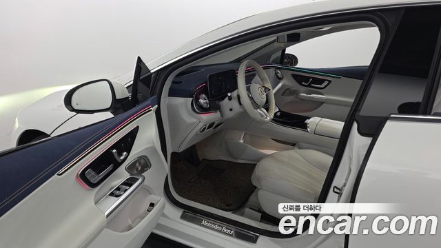 Mercedes-Benz EQE EQE350+