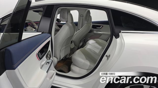 Mercedes-Benz EQE EQE350+