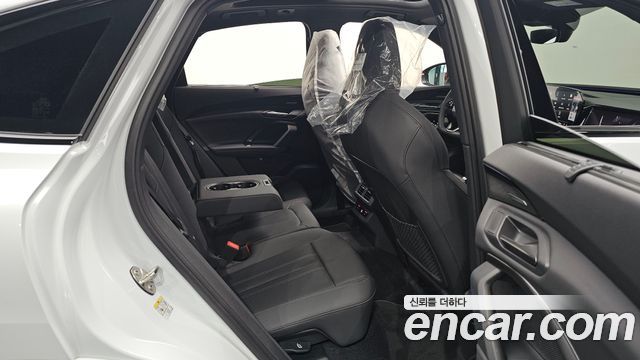 Audi Q5 45 TFSI Quattro S Line Black Edition Sport Back