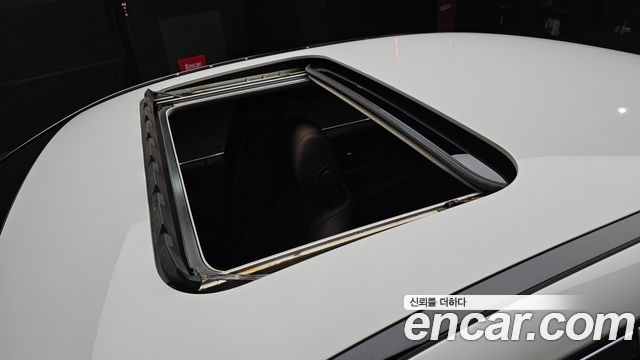 Mercedes-Benz E-Class E300 4MATIC Exclusive