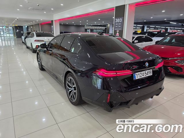 BMW 5-Series 523d M Sport