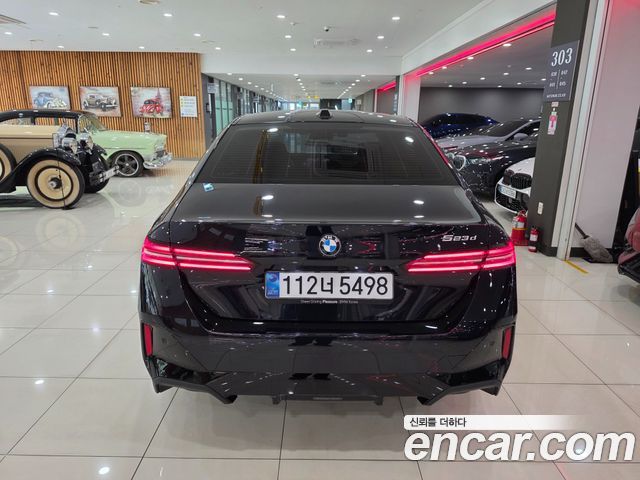 BMW 5-Series 523d M Sport