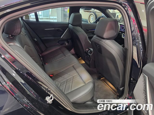 BMW 5-Series 523d M Sport