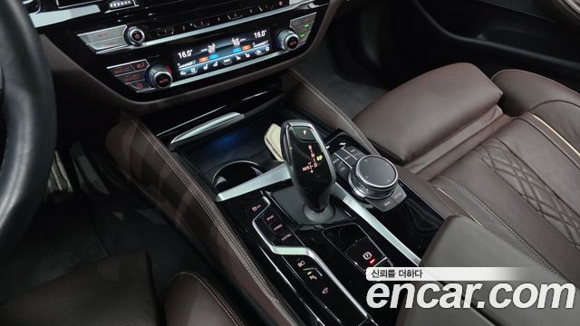 BMW 5-Series 530e M Sport