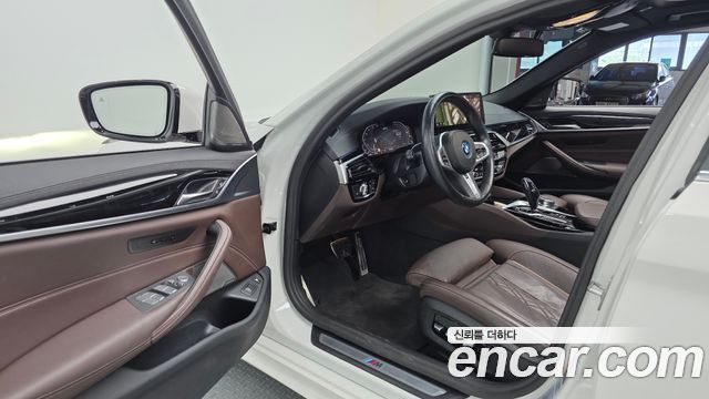 BMW 5-Series 530e M Sport
