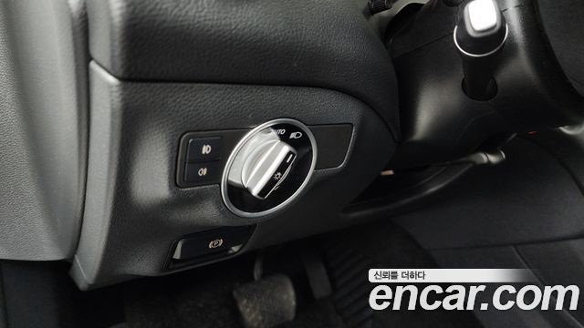 Mercedes-Benz GLA-Class GLA250 4MATIC