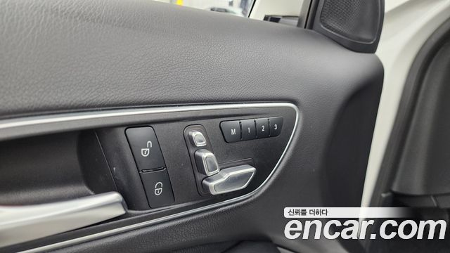Mercedes-Benz GLA-Class GLA250 4MATIC