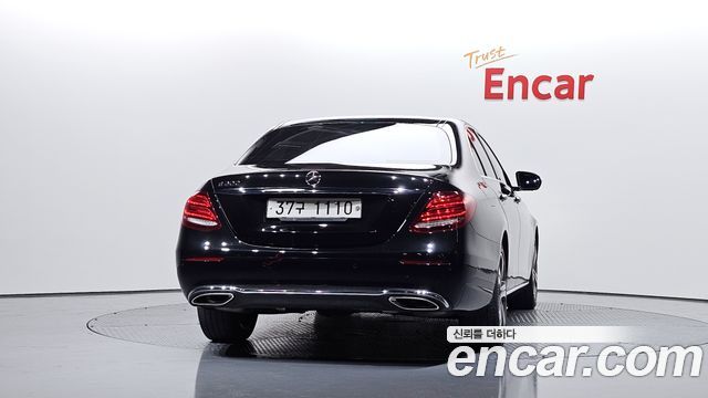 Mercedes-Benz E-Class E300 AV Intelligent Drive