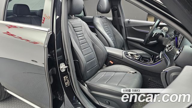 Mercedes-Benz E-Class E300 AV Intelligent Drive