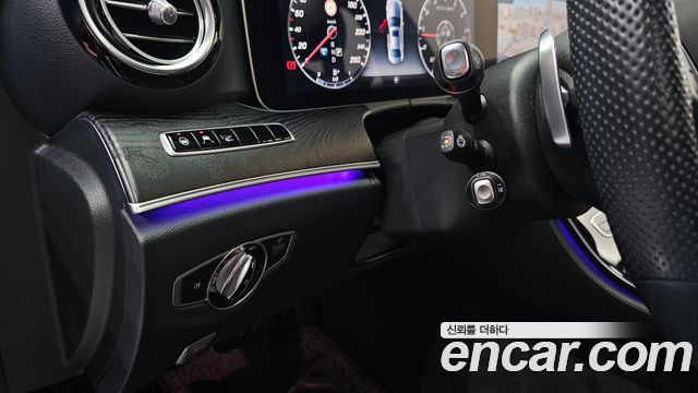 Mercedes-Benz E-Class E300 AV Intelligent Drive