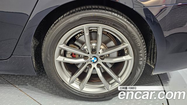 BMW 5-Series 520d M Sport Package Plus