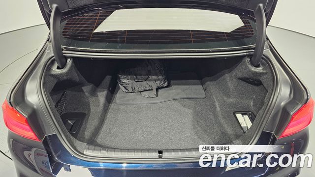 BMW 5-Series 520d M Sport Package Plus