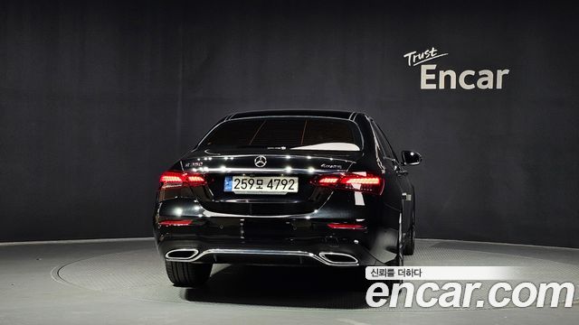 Mercedes-Benz E-Class E350 4MATIC AMG Line