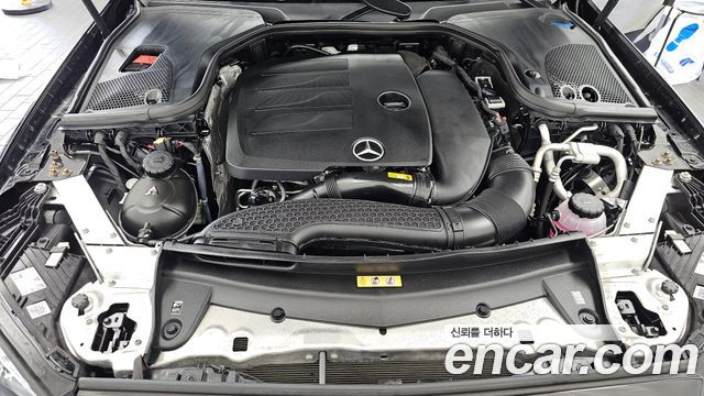 Mercedes-Benz E-Class E350 4MATIC AMG Line