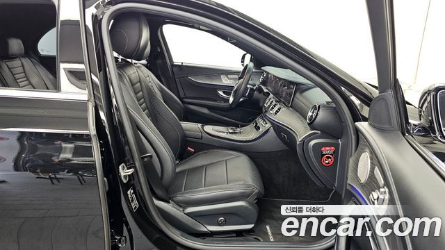 Mercedes-Benz E-Class E350 4MATIC AMG Line