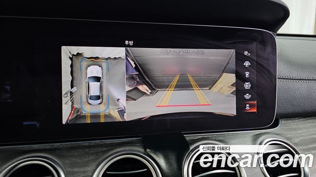 Mercedes-Benz E-Class E350 4MATIC AMG Line