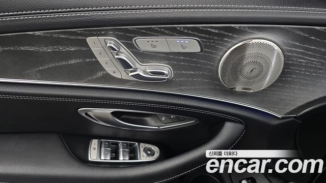 Mercedes-Benz E-Class E350 4MATIC AMG Line