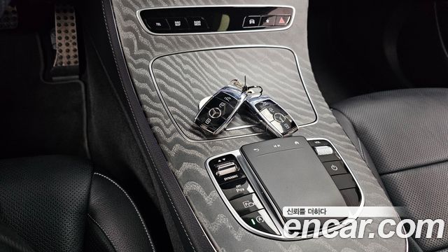 Mercedes-Benz E-Class E350 4MATIC AMG Line