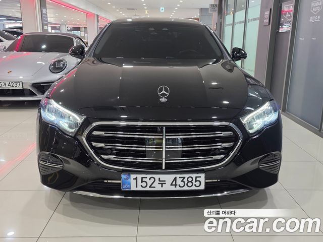 Mercedes-Benz E-Class E220d 4MATIC Exclusive