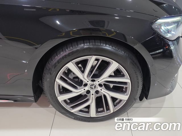 Mercedes-Benz E-Class E220d 4MATIC Exclusive