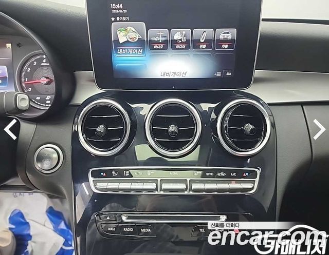 Mercedes-Benz C-Class C200