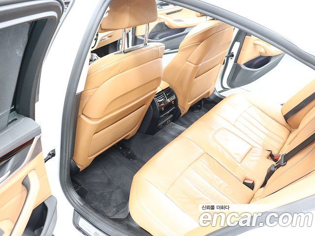 BMW 5-Series 520i Luxury
