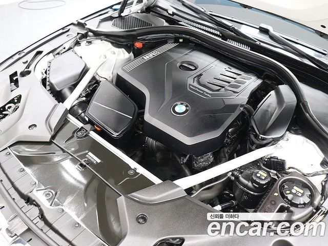 BMW 5-Series 520i Luxury