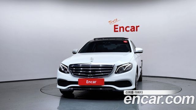 Mercedes-Benz E-Class E400 4MATIC Exclusive