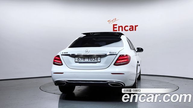 Mercedes-Benz E-Class E400 4MATIC Exclusive