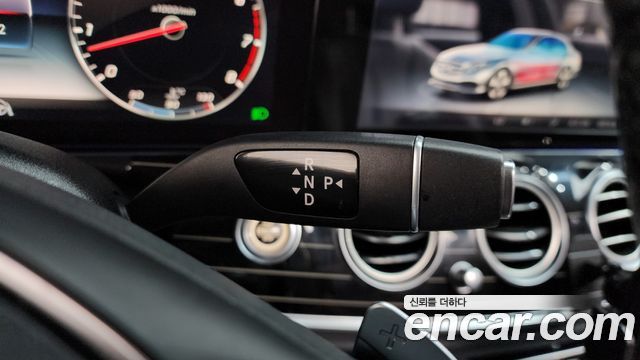 Mercedes-Benz E-Class E400 4MATIC Exclusive