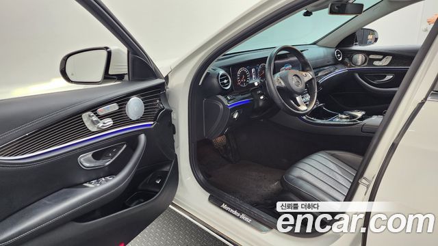 Mercedes-Benz E-Class E400 4MATIC Exclusive
