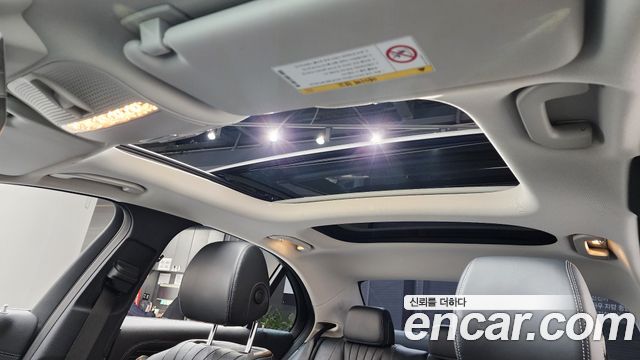Mercedes-Benz E-Class E400 4MATIC Exclusive